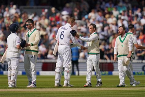 England vs Ireland LIVE: Test cricket score and…