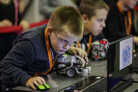 Experts told How to introduce Artificial Intelligence to Schools