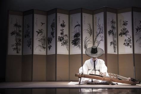 Kim Yong-seong: Mastering the Ajaeng, a Korean String Instrument