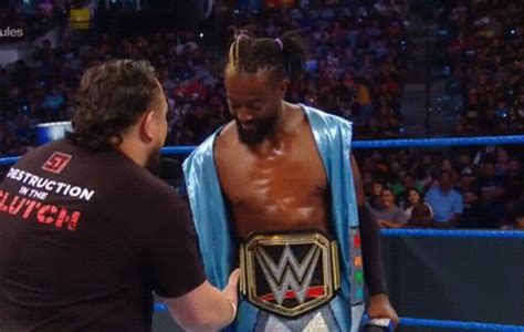 Kofi Kingston cheerfully flips off Samoa Joe gives him trouble in ...