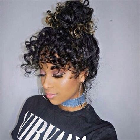 25 Easy-to-Do Curly Updos for Any Occasion