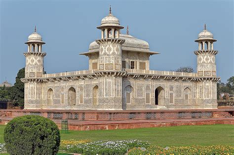 10 Best Places To visit In Agra (2019) Agra Tourist Places - Awesometravelingtrip