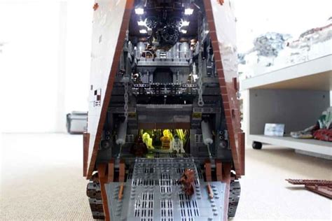 Mould King Star Wars Mandalorian Jawas Sandcrawler 21009 UCS Full Interior 13168Pcs Building ...