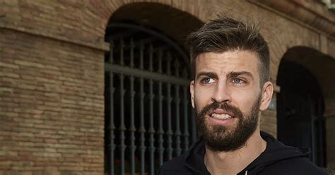 Gerard Pique has perfect answer to Real Madrid not performing guard of honour for Barcelona ...