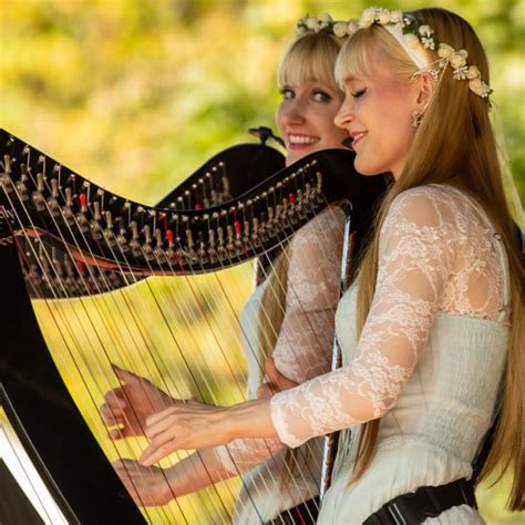 The Harp Twins – The Connecticut Renaissance Faire | Family Fun