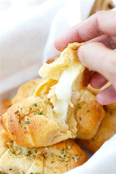 Garlic Butter Cheesy Crescent Rolls | Rasa Malaysia