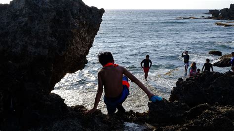 Jump into 'Death Pool' at Cabongaoan Beach in Pangasinan