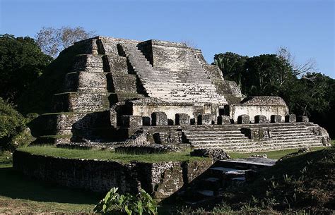 Enjoy the Beauty of the Maya ruins of Belize in these Photos | BOOMSbeat
