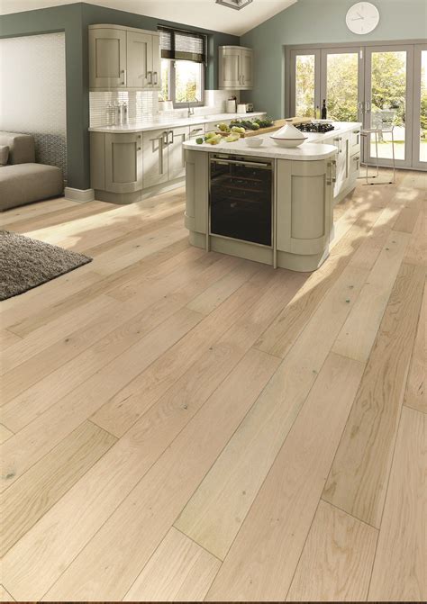 TUSCAN STRATO WARM ENGINEERED FLOORING - COUNTRY BLEACHED OAK BRUSHED & MATT LACQUERED FLOORING ...