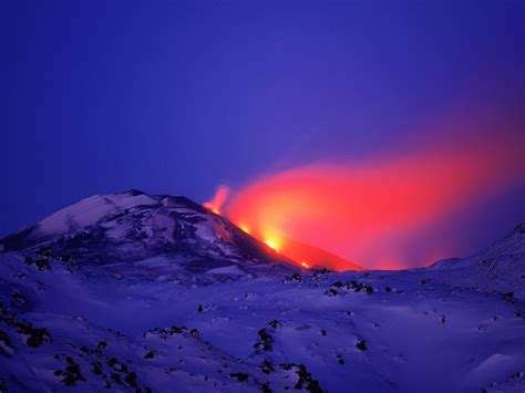 Is Iceland's Hekla Volcano Really About to Blow? | WIRED