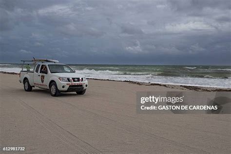 180 Hollywood Beach Weather Stock Photos, High-Res Pictures, and Images ...