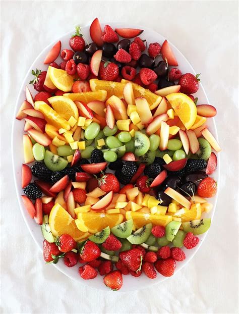 PARTY: Rainbow Fruit Platter - A Bubbly Life