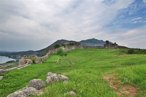 Premium Photo | Shkodra castle in albania, balkan