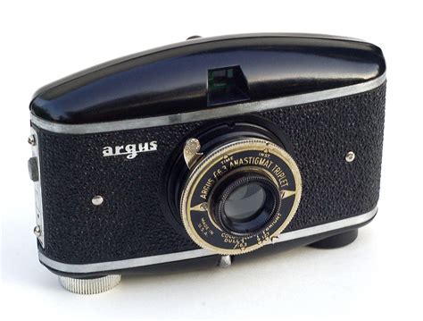 Argus Model M | The Argus M is a small bakelite camera with … | Flickr