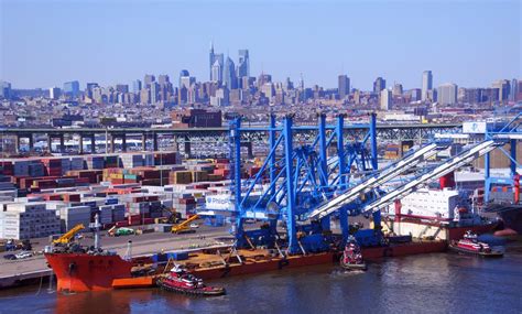 Port of Philadelphia Delivered Its First Super Post-Panamax Cranes