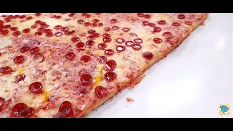 Mr beast pizza - YouTube