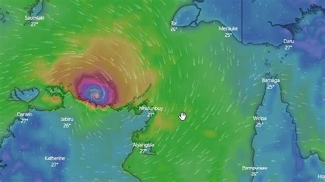 Cairns Cyclone - Australia: Cairns during Cyclone Ita - Alison's blog - Cairns has a tropical ...