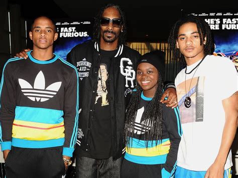 Snoop Dogg Opens Up About Being a Grandpa, Reveals the Sweet Name His Grandkids Call Him: 'Love ...