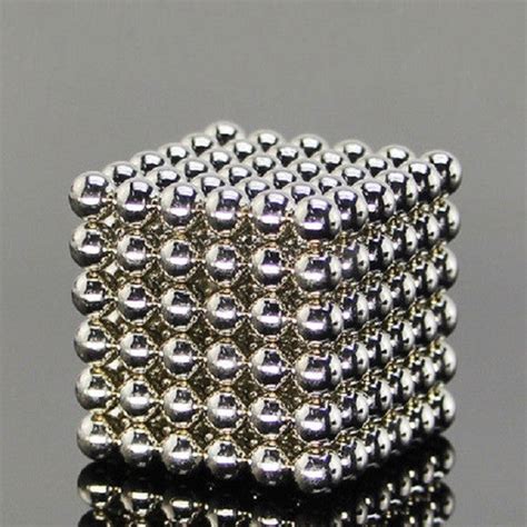 The Amazing 216 Magnetic Balls to Make Any Shapes – GizModern
