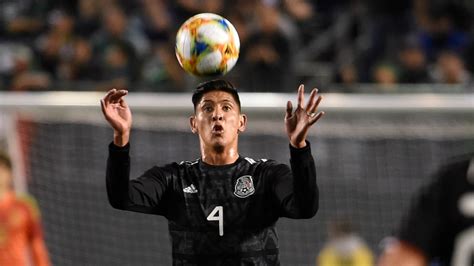 Edson Alvarez Transfer Rumor: Tata Martino Thinks He's Ready For Europe