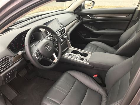 2018 Honda Accord: 56 Interior Photos | U.S. News