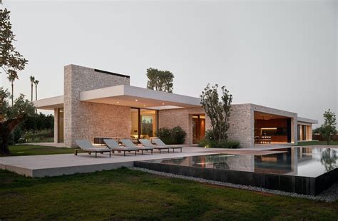 Beautiful Modern Spanish House With Courtyards And Pool