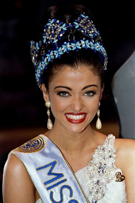 Aishwarya Rai Bachchan Completes 20 Years of Winning Miss World Pageant ...