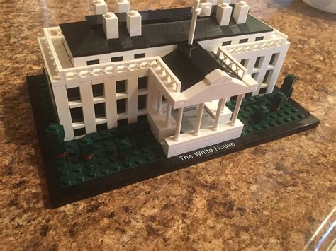 My first Lego Architecture build. The White House. Pretty easy but not ...