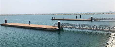 Floating Concrete Pontoons and Docks - HSB Marine