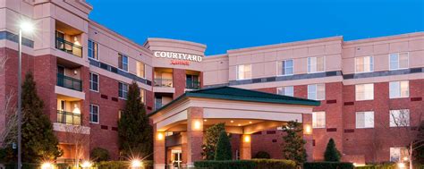 Franklin Hotel | Courtyard Franklin Cool Springs | Franklin TN Hotel