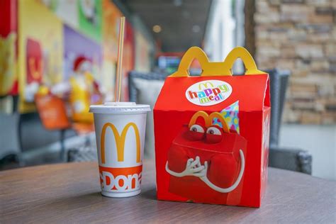 How the McDonald’s Happy Meal Has Changed | Reader's Digest