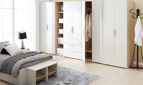 8 Master Bedroom Wardrobe Design Ideas Designcafe