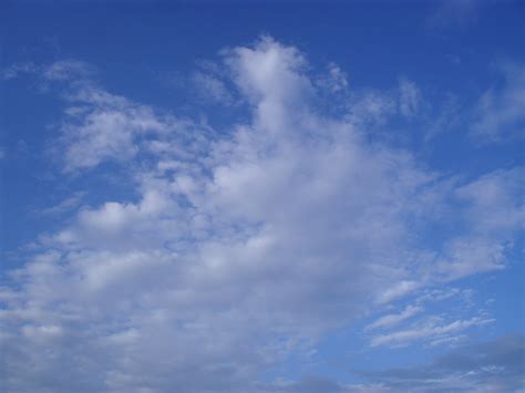 File:Clear Blue Sky.jpg - Wikipedia