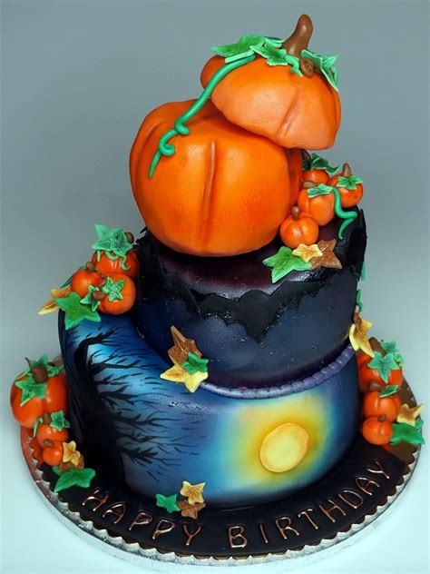 London Patisserie: Halloween Birthday Cake - Halloween Party in London