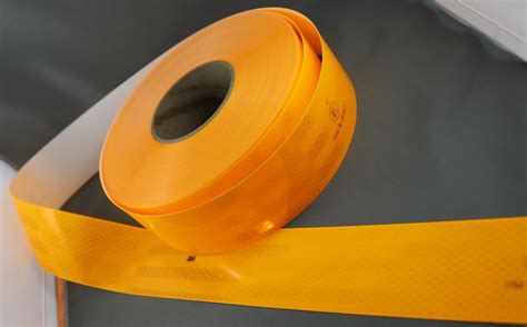 3M Fluoro Yellow (983-21) Diamond Grade Class 1 Reflective Tape ...