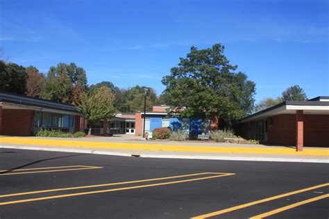 Northeast Elementary School – Mid-Century Modern Midland