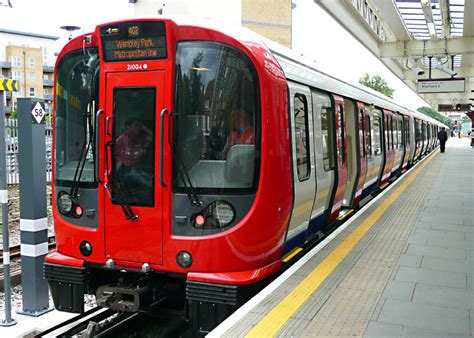 Metropolitan Line - Railfanning London's Railways