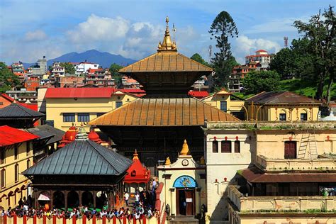 Pashupatinath Temple, Kathmandu, Nepal | A Hospitality Club