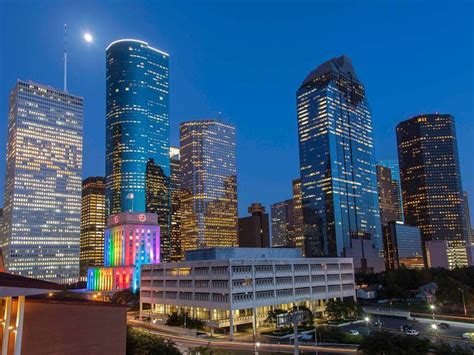 Where to Eat and Drink with a View of Downtown Houston - Eater Houston