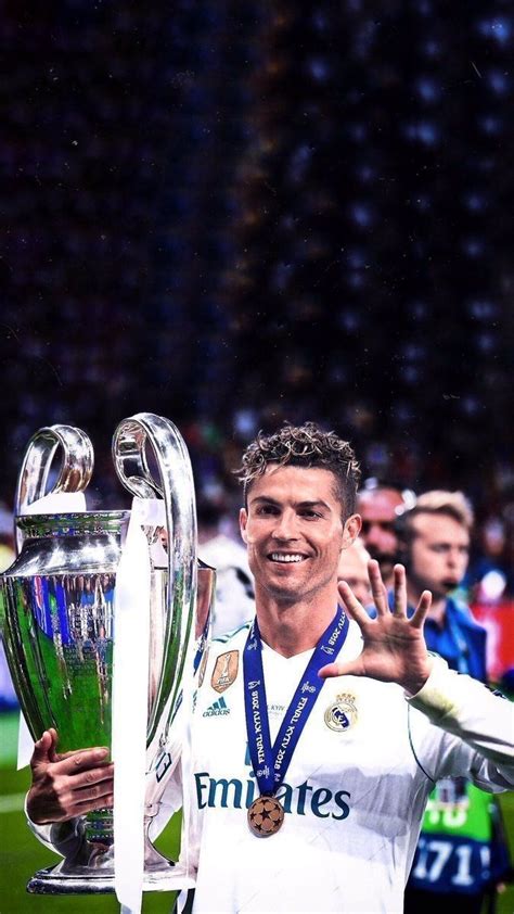 Ronaldo 5th Champions League! | Futbol topları, Röveşata, Ronaldo