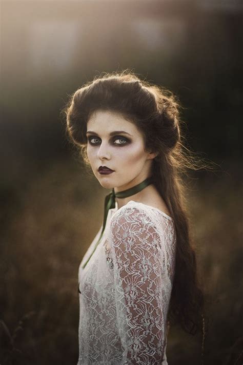 30+ Pretty Ghost Makeup Ideas For Halloween | Ghost makeup, Halloween makeup, Halloween bride