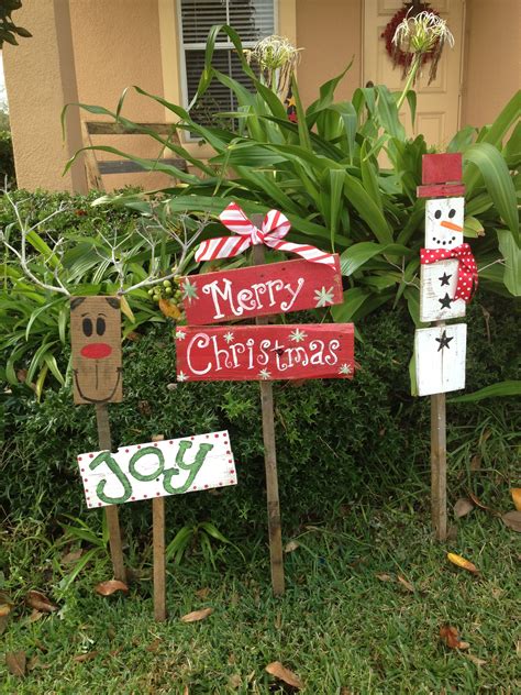 🎄Christmas yard signs🎄 Christmas Yard, Merry Christmas, Ladder Decor ...