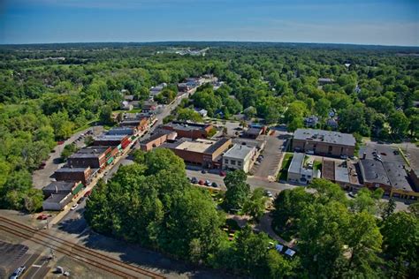 Aerial photo of downtown Chesterton, Indiana in Porter County, Northwest Indiana. #chesterton # ...