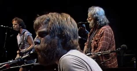 Grateful Dead Performs ‘Uncle John’s Band’ In 1987