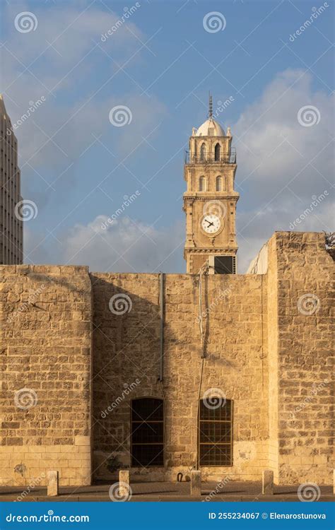 Al-Jarina Mosque Al-Masjid Al-Kabir Was Built in the Late 18th Century ...