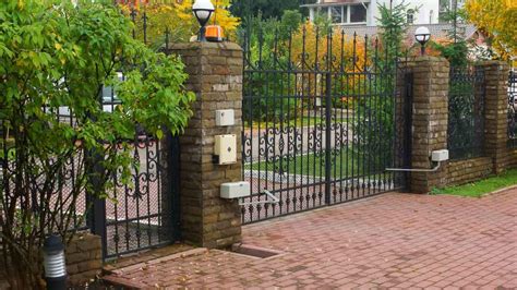 How to Install an Automatic Gate Opener in 7 Steps