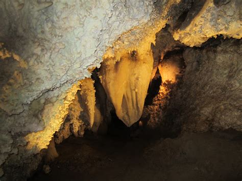 Timpanogos Cave National Monument - Utah's Adventure Family