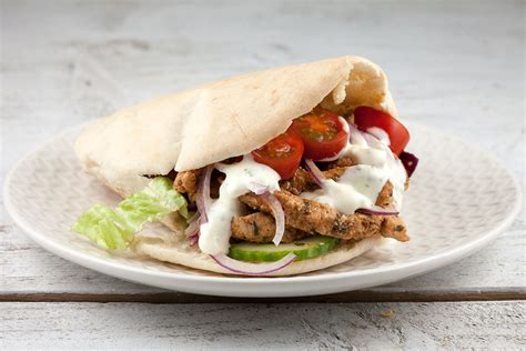 Pork gyros pitas | Ohmydish