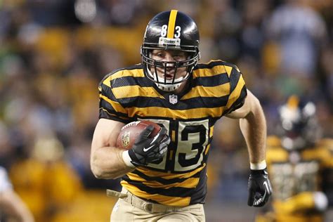 Pittsburgh Steelers to wear "bumble bee" 1934 throwback uniforms Sunday ...