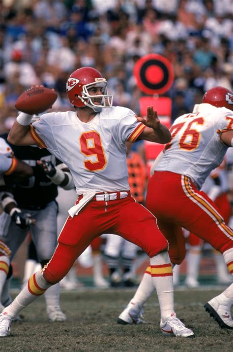 The best Kansas City Chiefs' quarterback seasons from each decade - Page 4